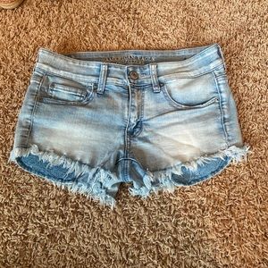 Size 6 super stretch jean shorts
